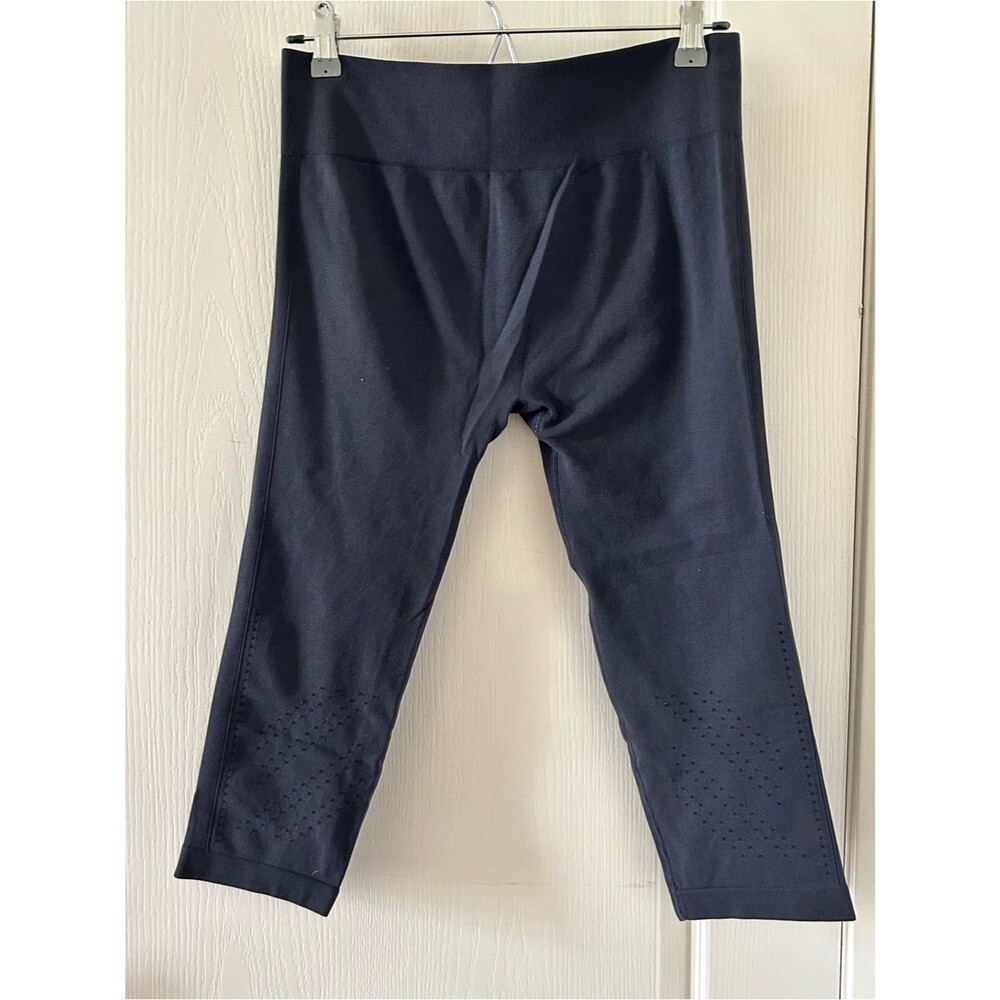 Champion Dark Gray Seamless Capri Workout Pants Large Athleisure Activewear - Picture 3 of 6